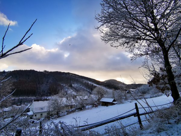 Wandern Bontkirchen Sauerland Winter